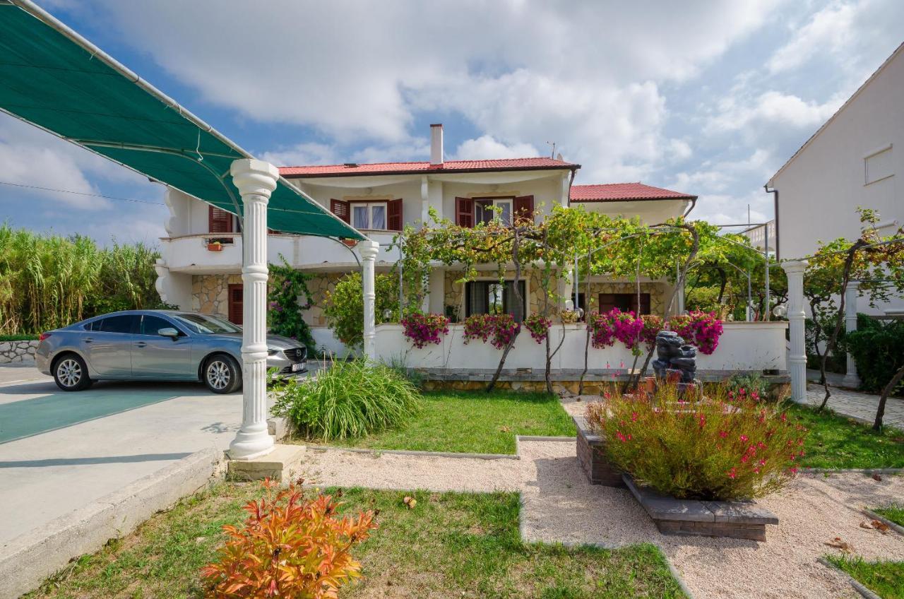Apartments Helena Lopar Dış mekan fotoğraf