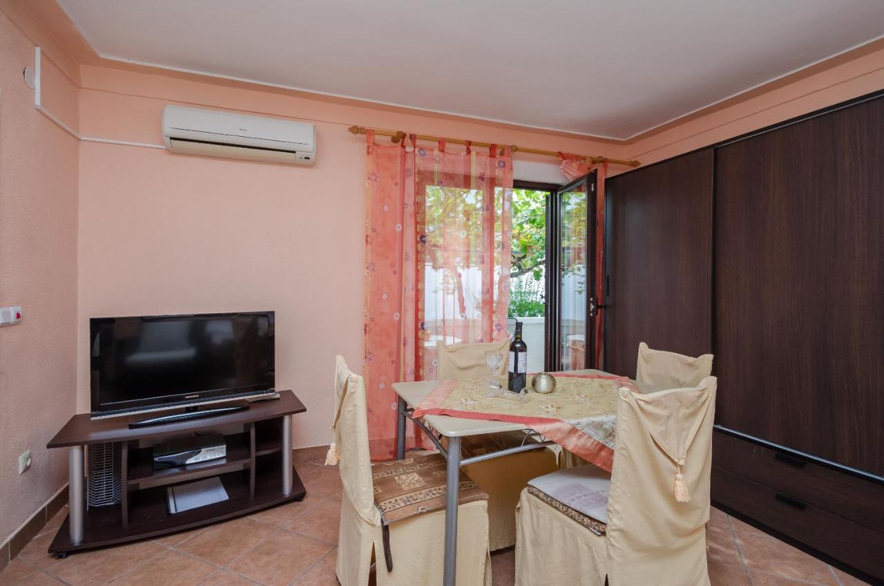 Apartments Helena Lopar Dış mekan fotoğraf