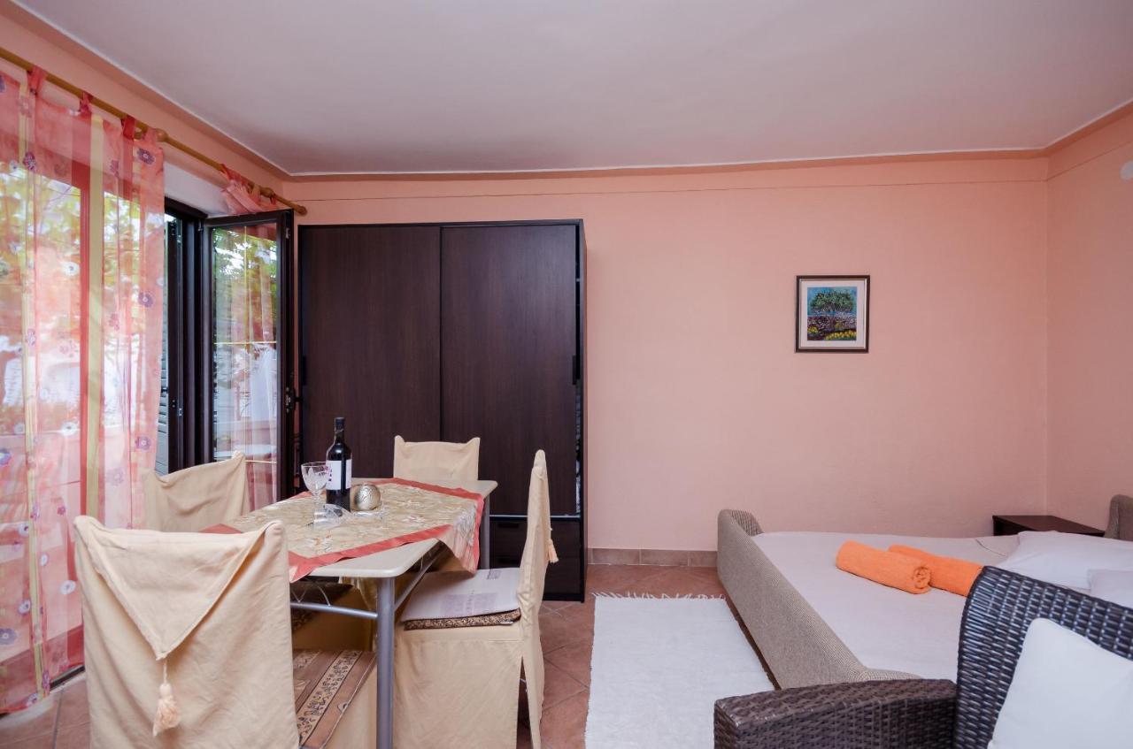 Apartments Helena Lopar Dış mekan fotoğraf